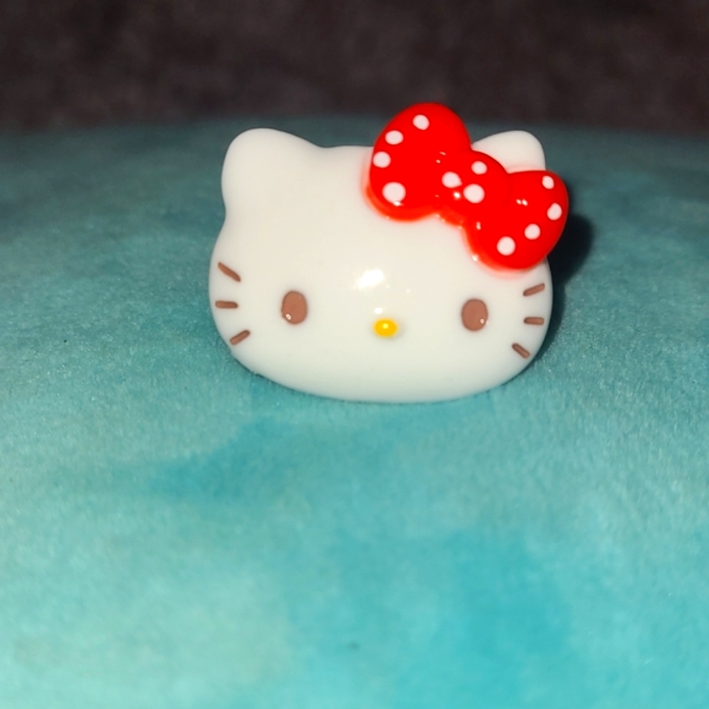 Adjustable Hello Kitty Ring - Picture 3 of 14